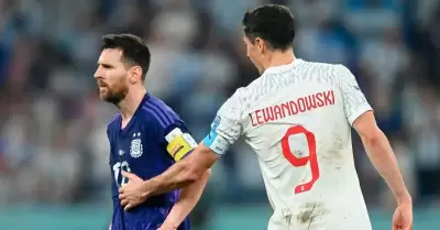 Messi explicó su molestia con Lewandowski.