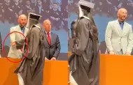 Alumna niega saludo a profesor durante entrega de diplomas: "Me hizo la vida cuadritos"