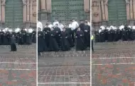 Sacerdotes sorprenden bailando villancicos en la plaza Mayor de Cusco: "Se siente el espritu navideo"