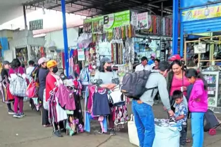 Ambulantes del mercado Modelo pagan "cupos" a serenos de la MPCH denuncia admini