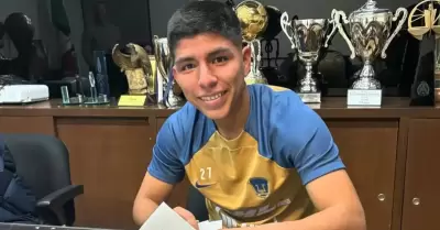 Piero Quispe en Pumas UNAM.