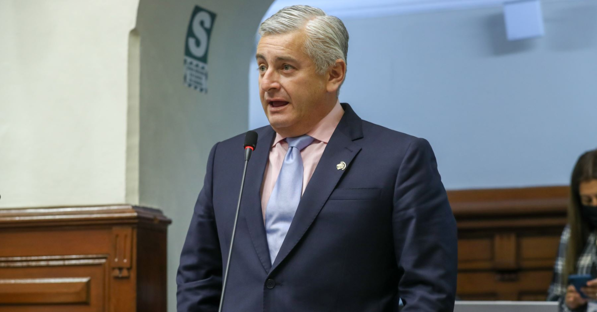 Lizarzaburu denuncia a congresistas que interrumpieron mensaje de Boluarte: "Es una vulgaridad impropia''