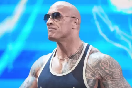 The Rock realiz un pico regreso a WWE.