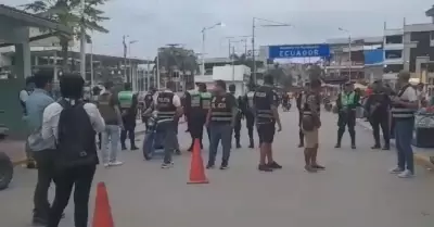 Redoblan presencia policial en la frontera con Ecuador.