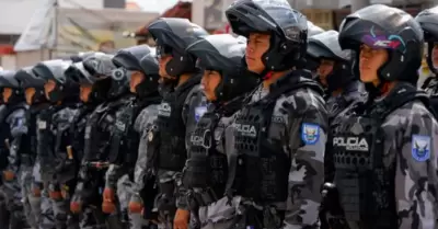 Polica y FF.AA. de Ecuador contra el terrorismo.