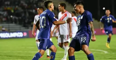 Seleccin Peruana Sub-23 cae 2-0 ante Argentina y pierde la punta del Grupo B