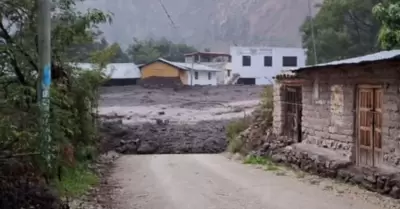 Huaicos arrasaron las localidades de Ayacucho