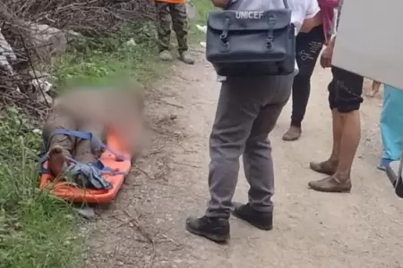 Joven es arrastrado por huaico en Yauyos.