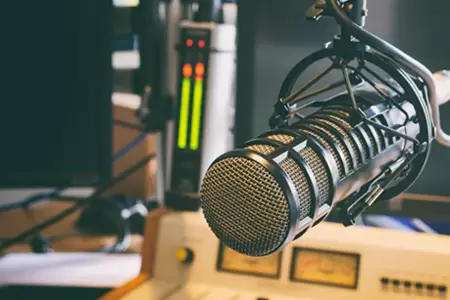 Da Mundial de la Radio.