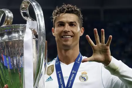 Cristiano Ronaldo felicita a Real Madrid.