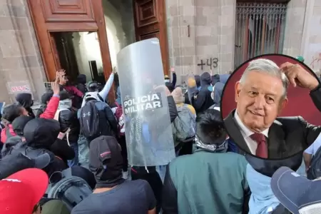 Manifestantes ingresaron al Palacio Nacional de Mxico.