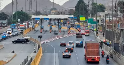 TC orden a Rutas de Lima suspender cobro de peaje en Puente Piedra.