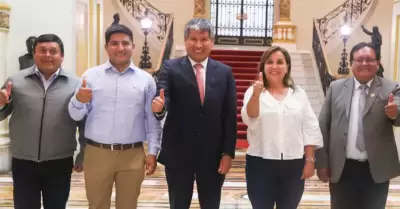 Dina Boluarte se reuni con gobernador de Ayacucho