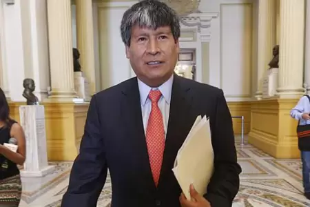 Fiscala cit hoy a gobernador de Ayacucho por 'caso Rolex'