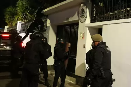 Mxico rompe relaciones diplomticas con Ecuador.