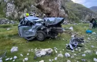 Trgico! Dos muertos en terrible accidente vehicular: Cayeron a un abismo de 500 metros