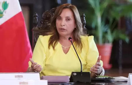 Dina Boluarte evit pronunciarse sobre su renuncia al Mininter