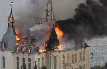 'Castillo de Harry Potter' se incendia por misil ruso.