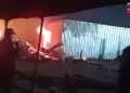 Terrible! Incendio consumi la gran parte de rea de carpintera del Gobierno Regional de Arequipa