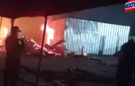 Terrible! Incendio consumi la gran parte de rea de carpintera del Gobierno Regional de Arequipa