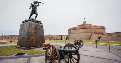 Ejrcito del Per celebra el bicentenario de las Batallas de Junn y Ayacucho.