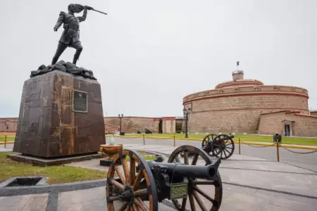 Ejrcito del Per celebra el bicentenario de las Batallas de Junn y Ayacucho.