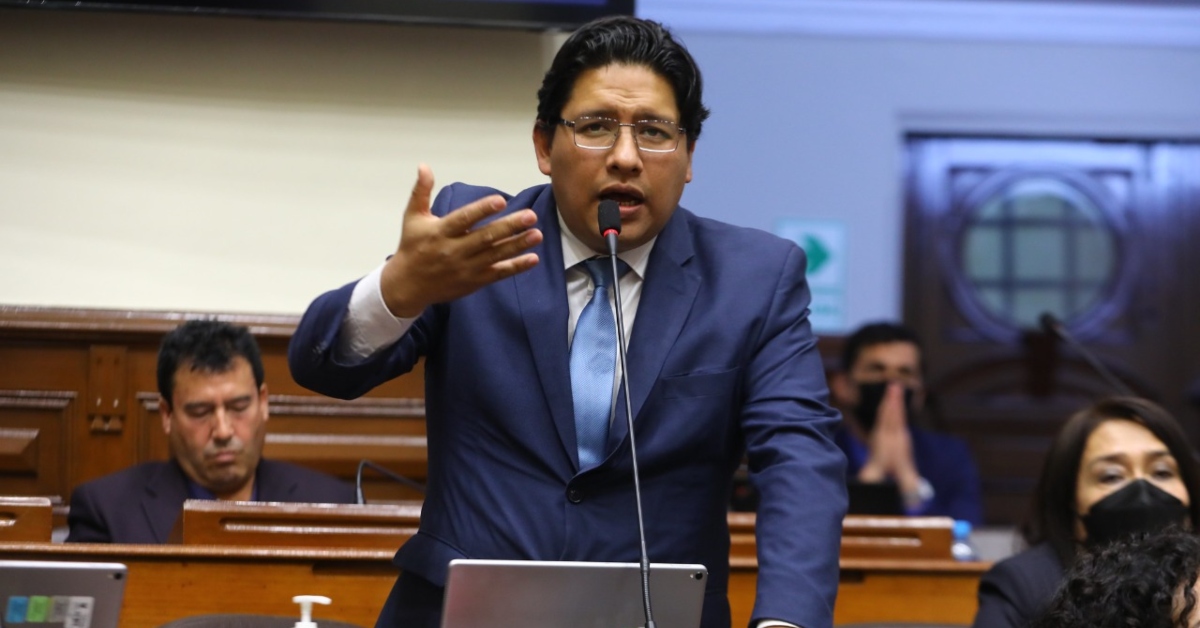 Ilich L Pez Congresista Regresa A Acci N Popular Tras Meses De