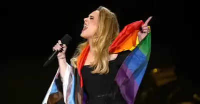 Adele arremete contra fantico homofbico