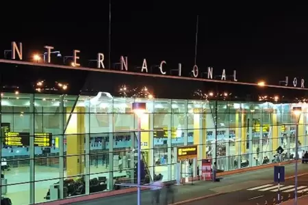 Pista del Aeropuerto Internacional Jorge Chvez ya tiene luces de emergencia.