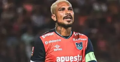 Paolo Guerrero abandona UCV?