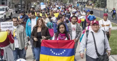 Qu pasar con los venezolanos en el Per tras la nueva normativa de Migraciones