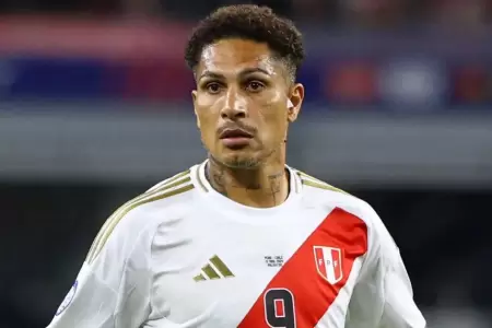 Paolo Guerrero se emociona antes de partido de Per.