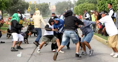 Colegio de Abogados de Lima rechaza reforma penal para adolescentes.