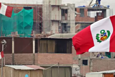 Es obligatorio poner bandera de Per en tu casa durante julio?