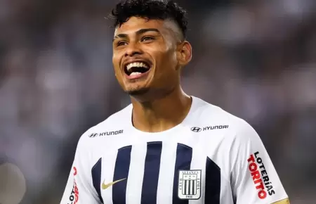 Jeriel De Santis mantiene contrato con Alianza Lima hasta mediados del 2025.