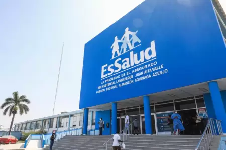 Contralora seala contrataciones irregulares en Essalud