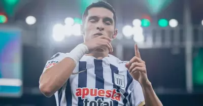 Kevin Serna redonde un buen primer semestre con la camiseta de Alianza Lima.