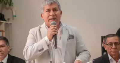 Gobernador de Hunuco critica a Gustavo Adrianzn.