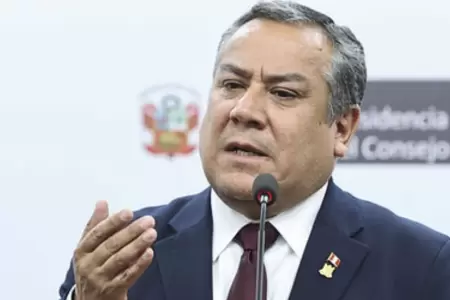 Gustavo Adrianzn ratific a ministro Santivez.