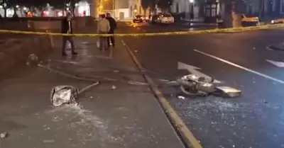 Hombre termina en UCI por fracturas mltiples tras cada de poste de luz.