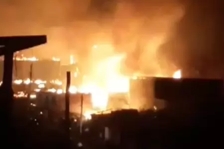 Voraz incendio consumi ms diez viviendas en Ventanilla.