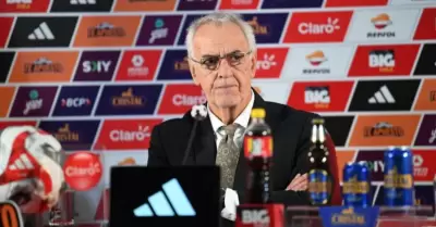 Jorge Fossati declar ante la prensa tras la eliminacin de Per.