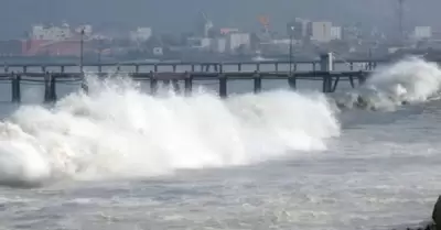 Advierten de oleaje anmalo en el litoral peruano.