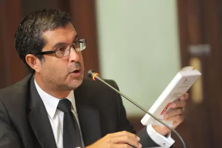 Congreso ratifica a Sergio Espinosa Chiroque como superintendente de la SBS.