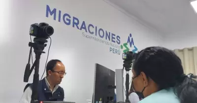 Trabajadores cas anuncian huelga en Migraciones.