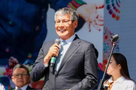 Wilfredo Oscorima anuncia reeleccin