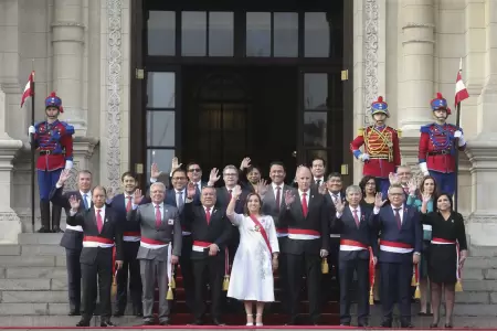 Boluarte garantiza elecciones generales