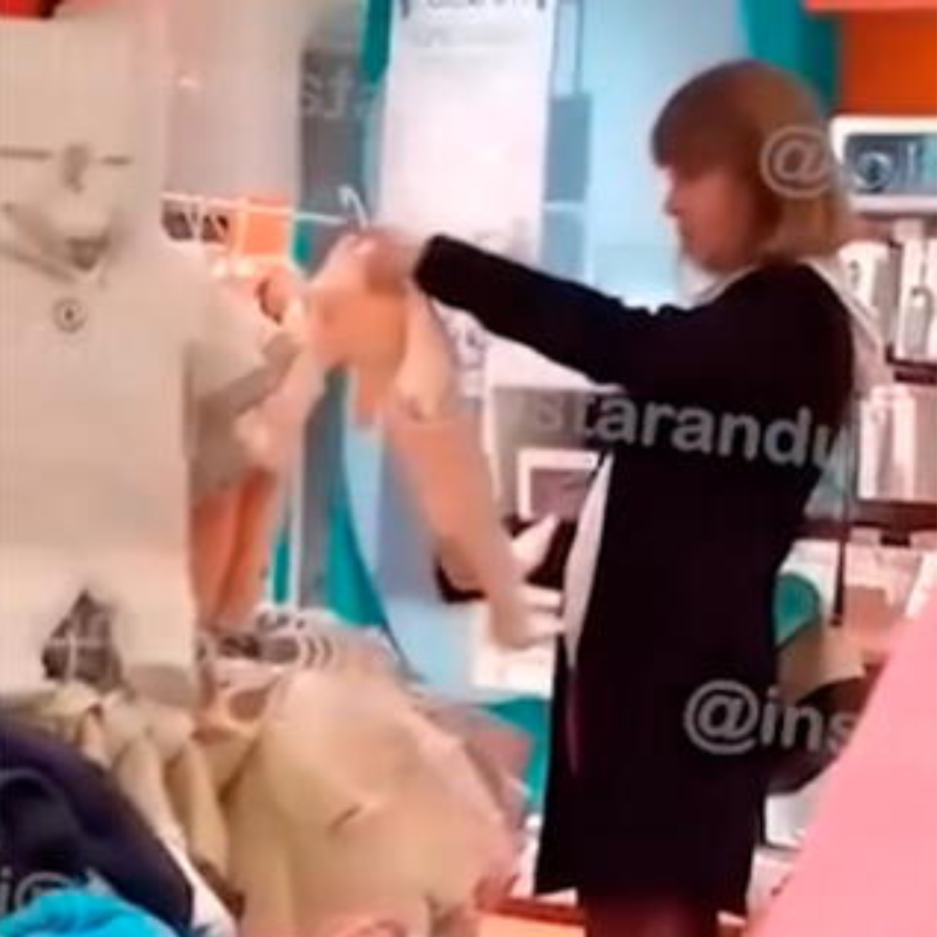 Beln Estvez fue captada comprando ropa de beb. (Instarndula)