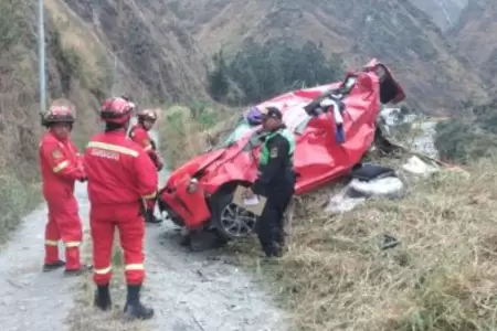 Auto cae a abismo en Junn.