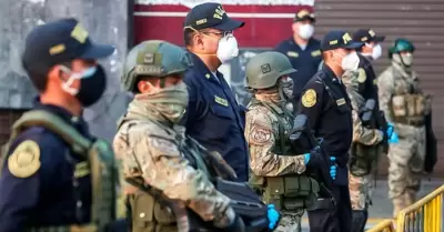 Militares y policas recibirn aumento de sueldo.